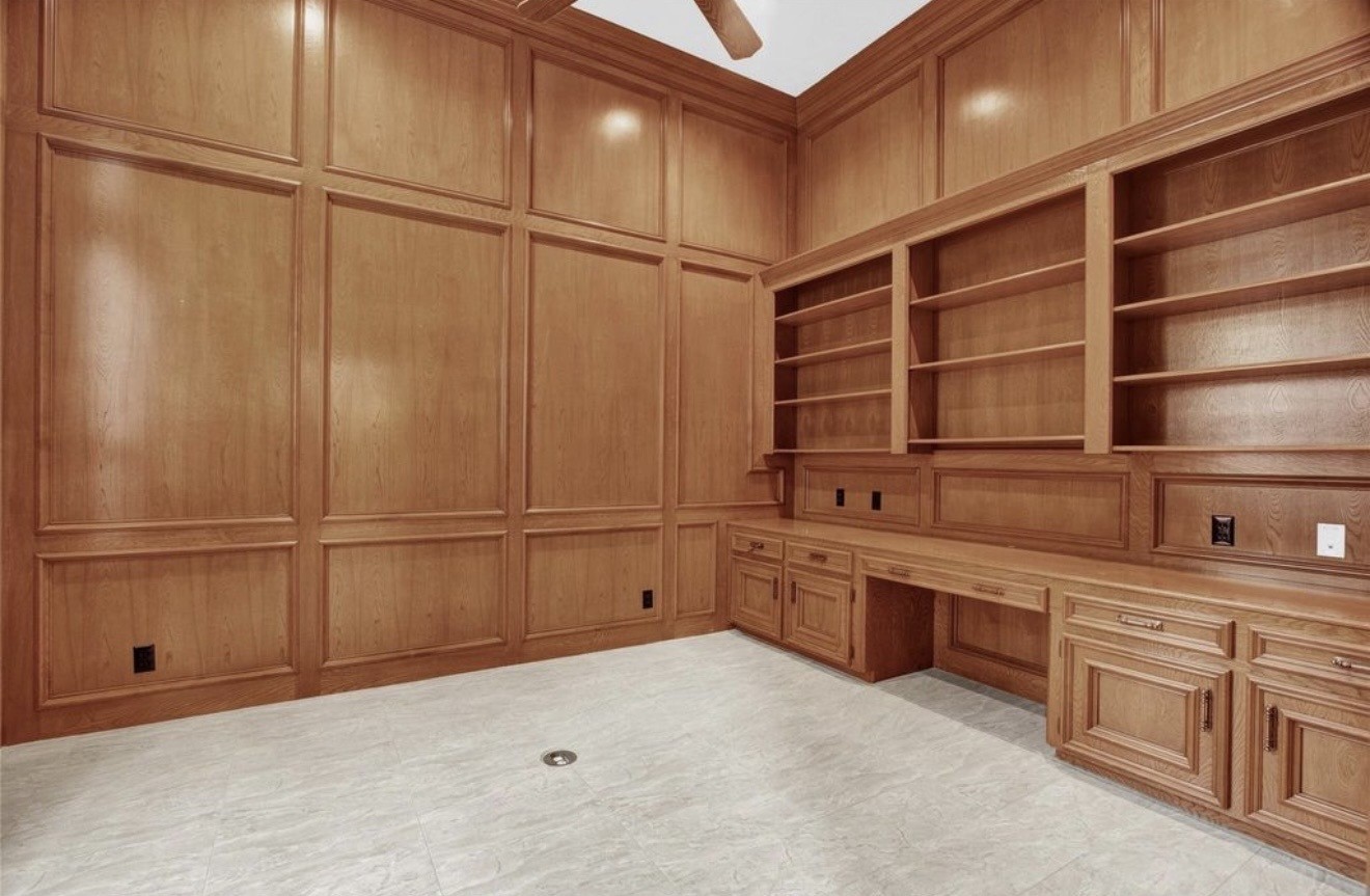 611 N Hickory Street, Tomball, TX 77375 611 N Hickory Street, Tomball, TX 77375