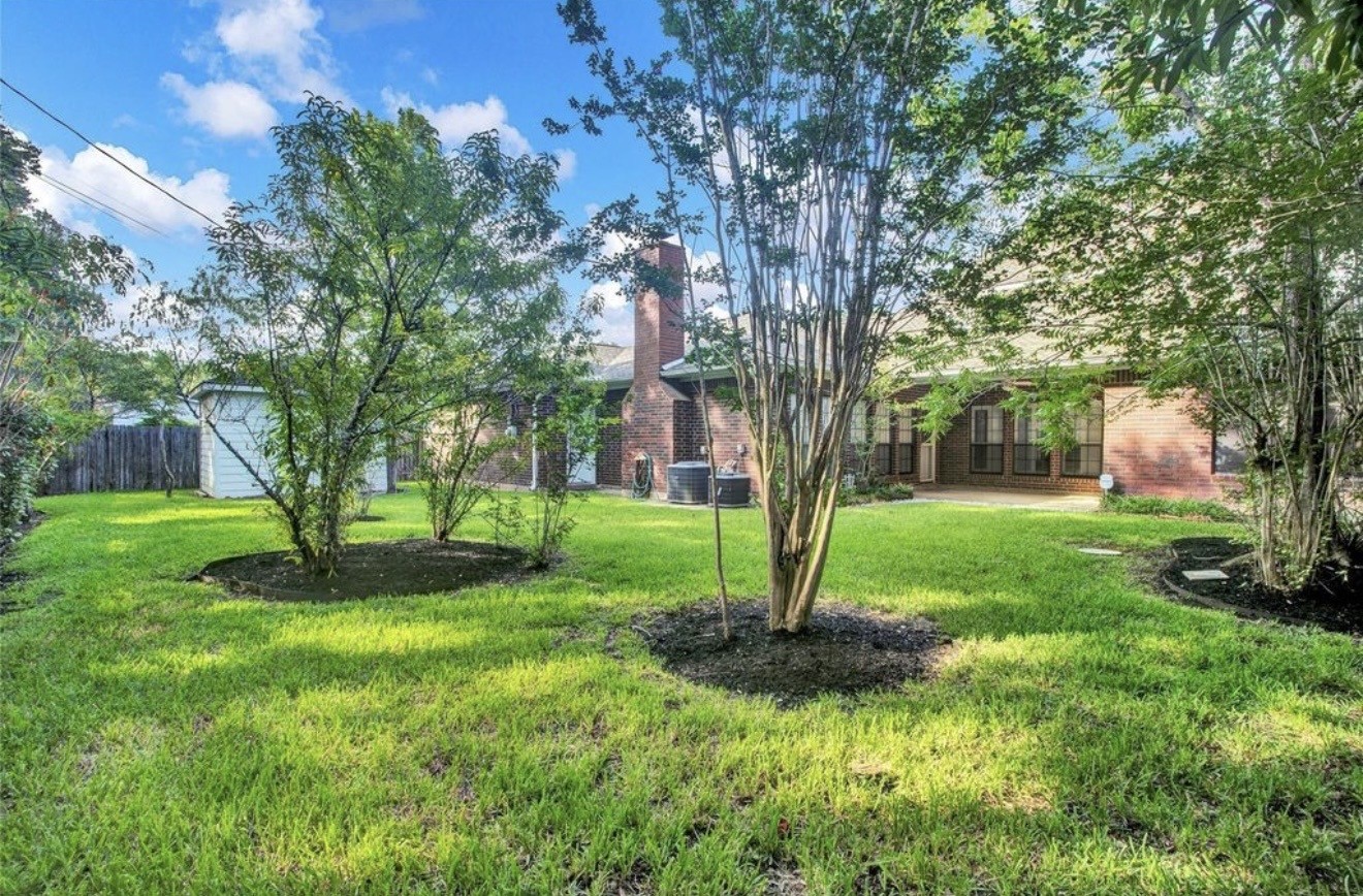 611 N Hickory Street, Tomball, TX 77375