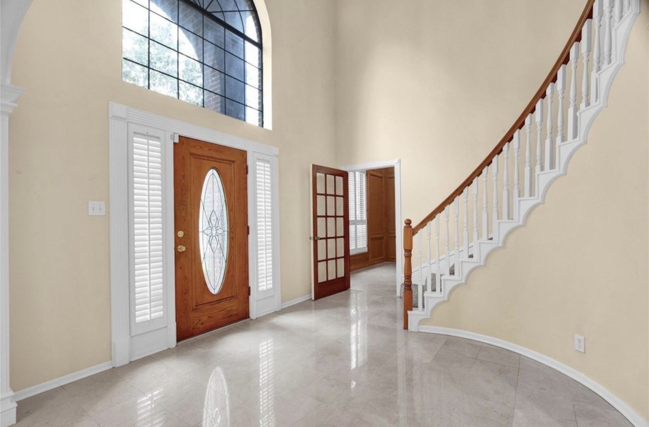 611 N Hickory Street, Tomball, TX 77375 611 N Hickory Street, Tomball, TX 77375