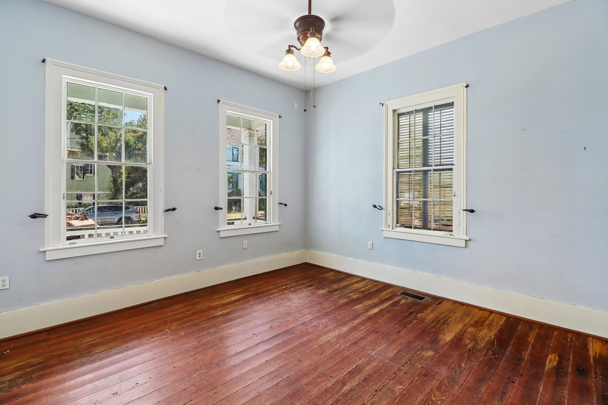 2318 Avenue M, Galveston, TX 77550