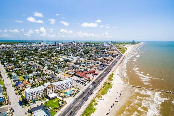 2318 Avenue M, Galveston, TX 77550