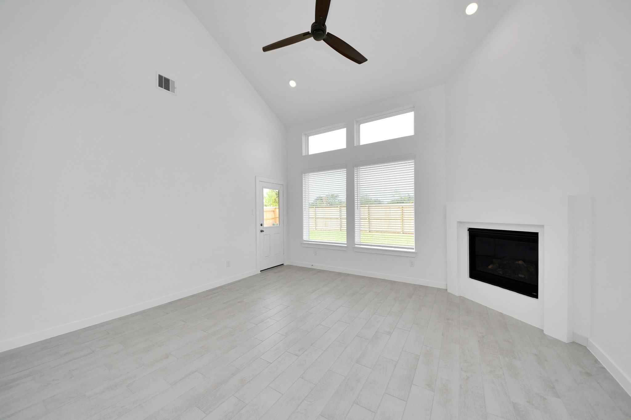 26359 Viva Drive, Magnolia, TX 77355