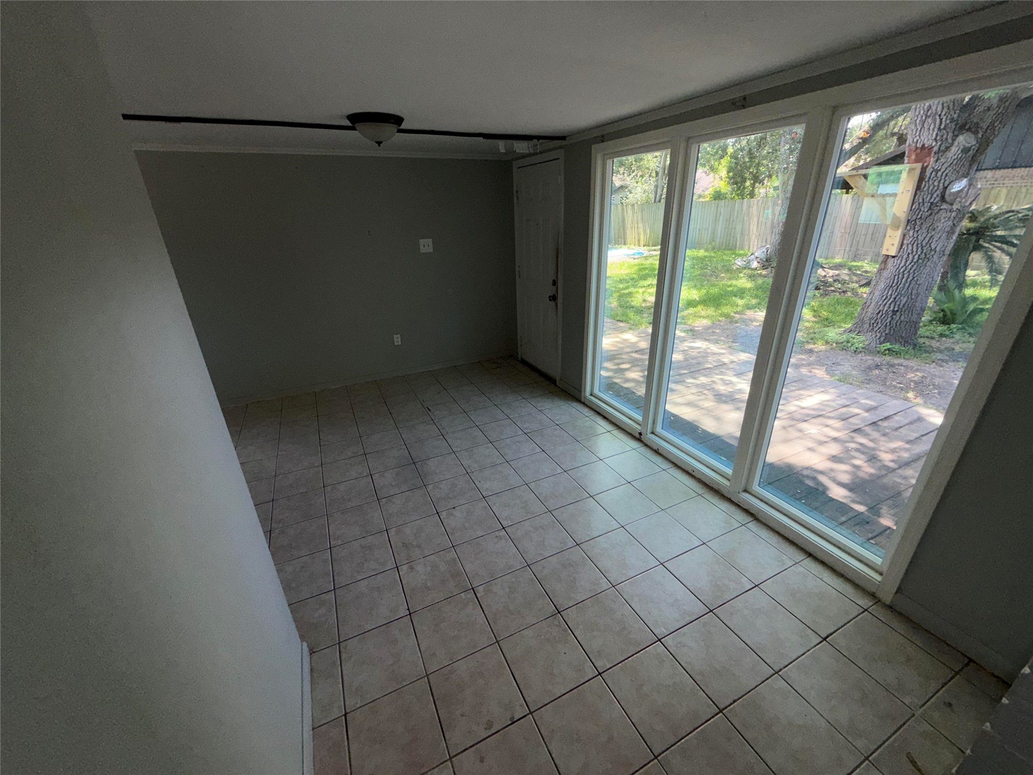 738 Beachcomber Lane, Houston, TX 77062