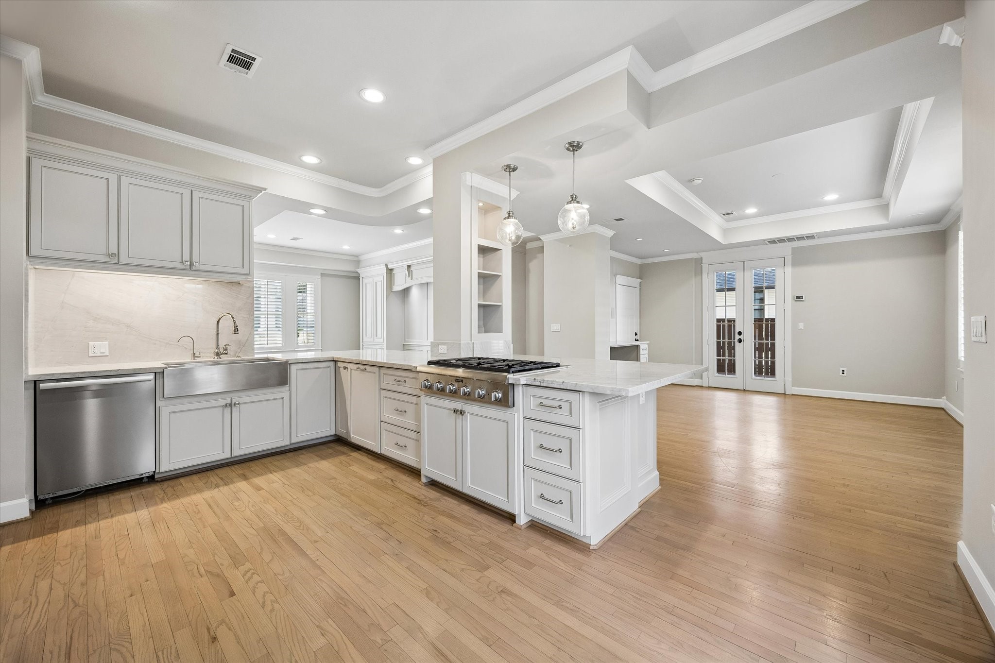 325 E 24th Street, #2, Houston, TX 77008