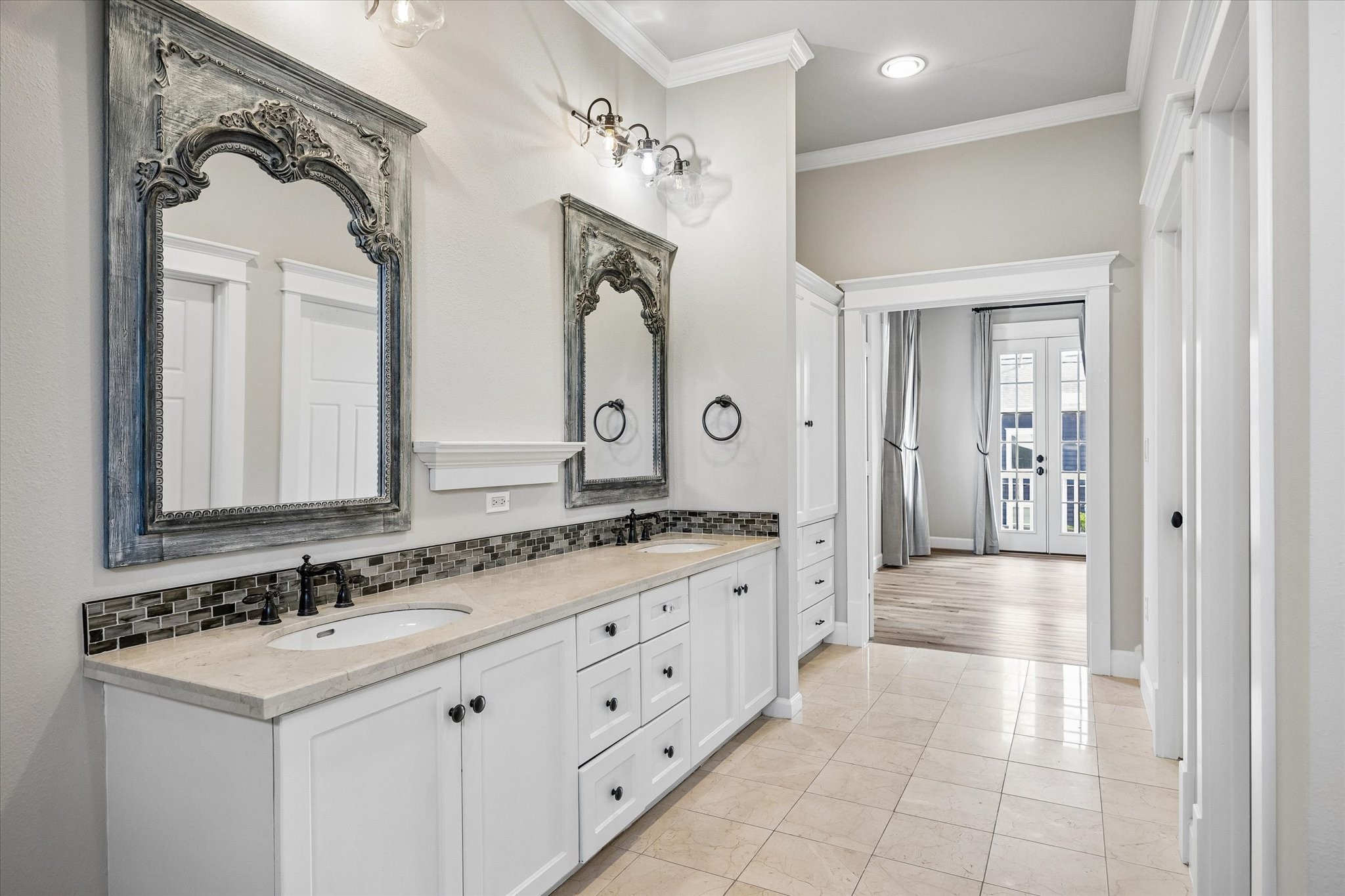 325 E 24th Street, #2, Houston, TX 77008
