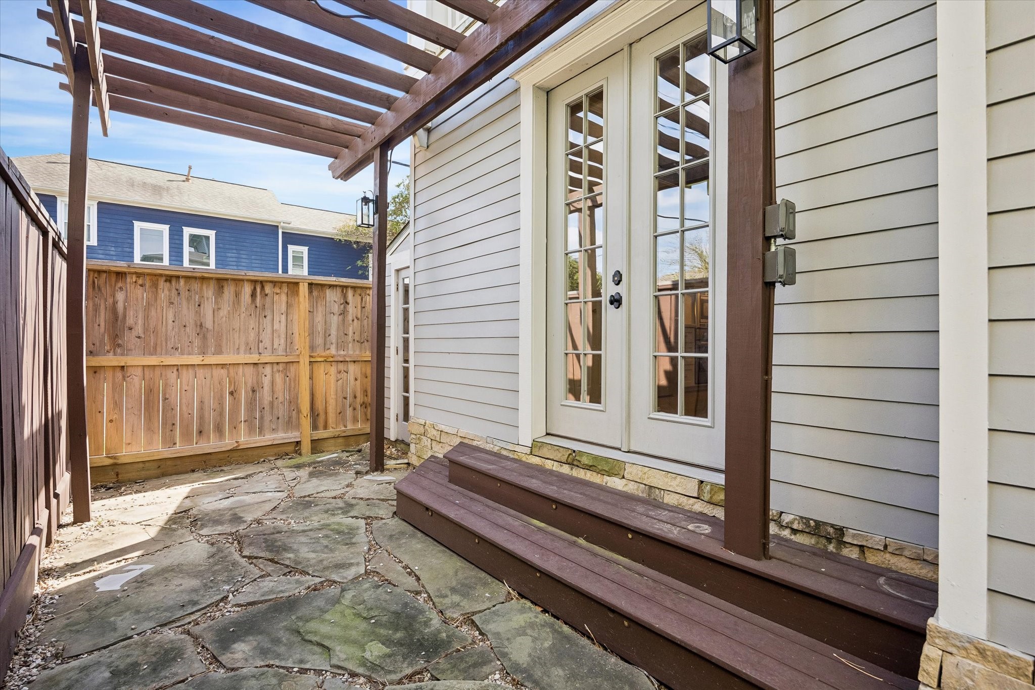 325 E 24th Street, #2, Houston, TX 77008