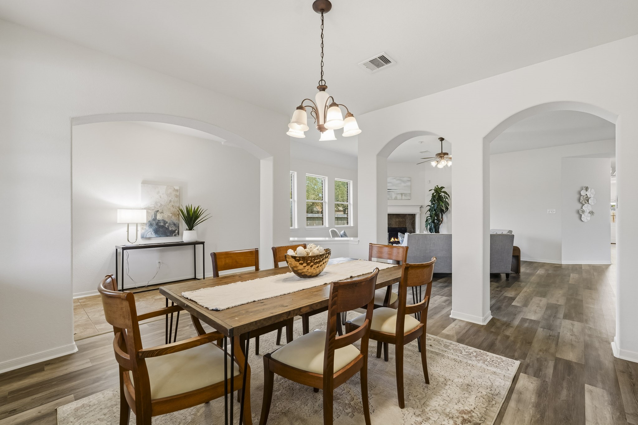 125 Avery Springs Lane, Dickinson, TX 77539