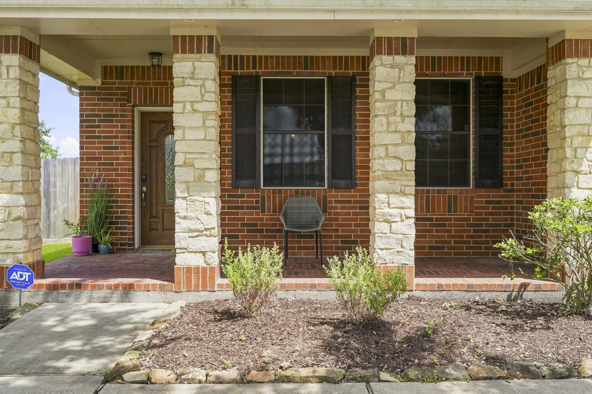 125 Avery Springs Lane, Dickinson, TX 77539