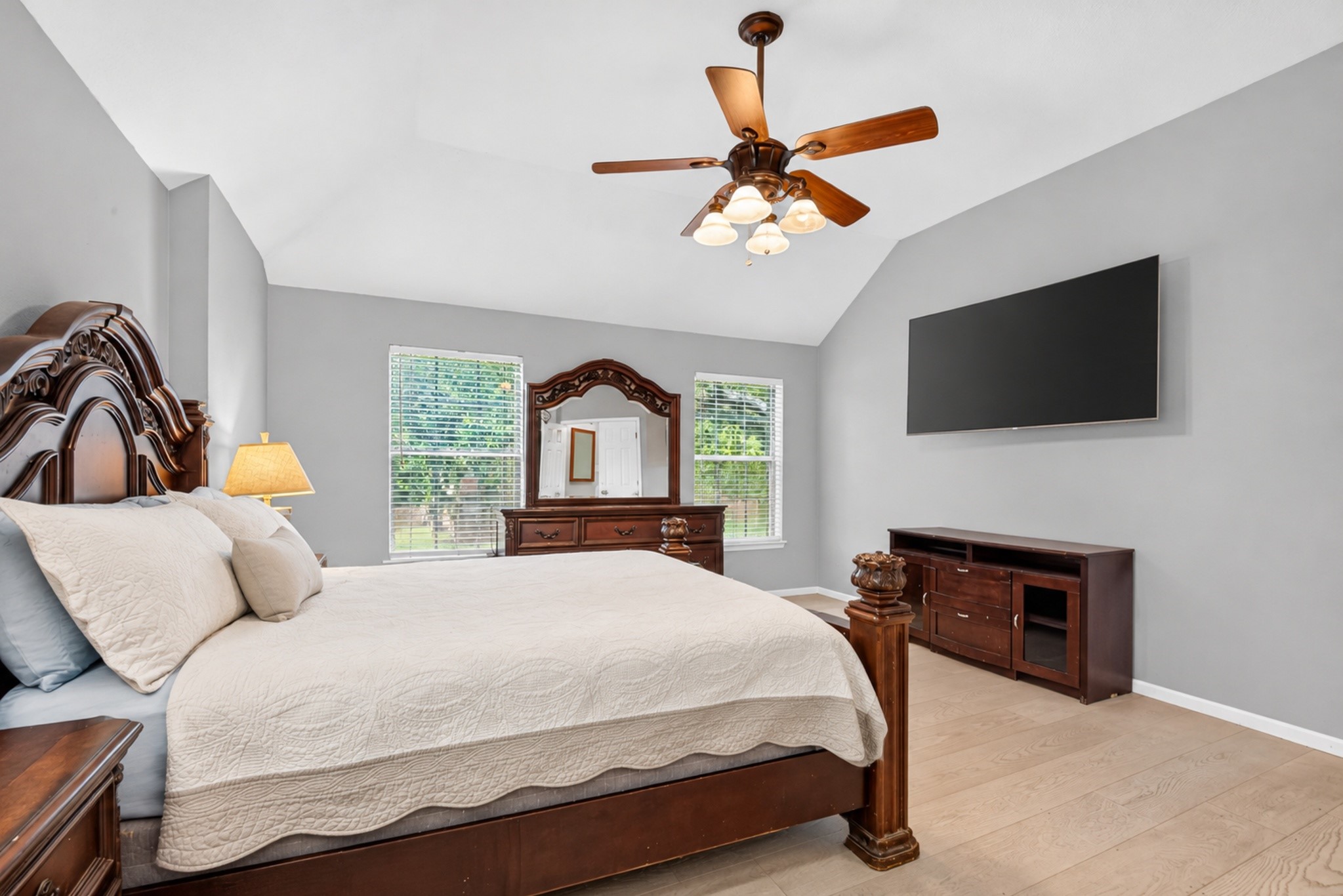1245 Fawn Valley Drive, League City, TX 77573