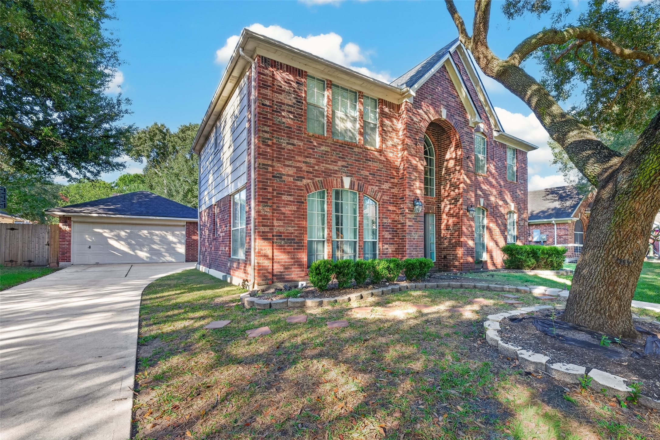 1245 Fawn Valley Drive, League City, TX 77573