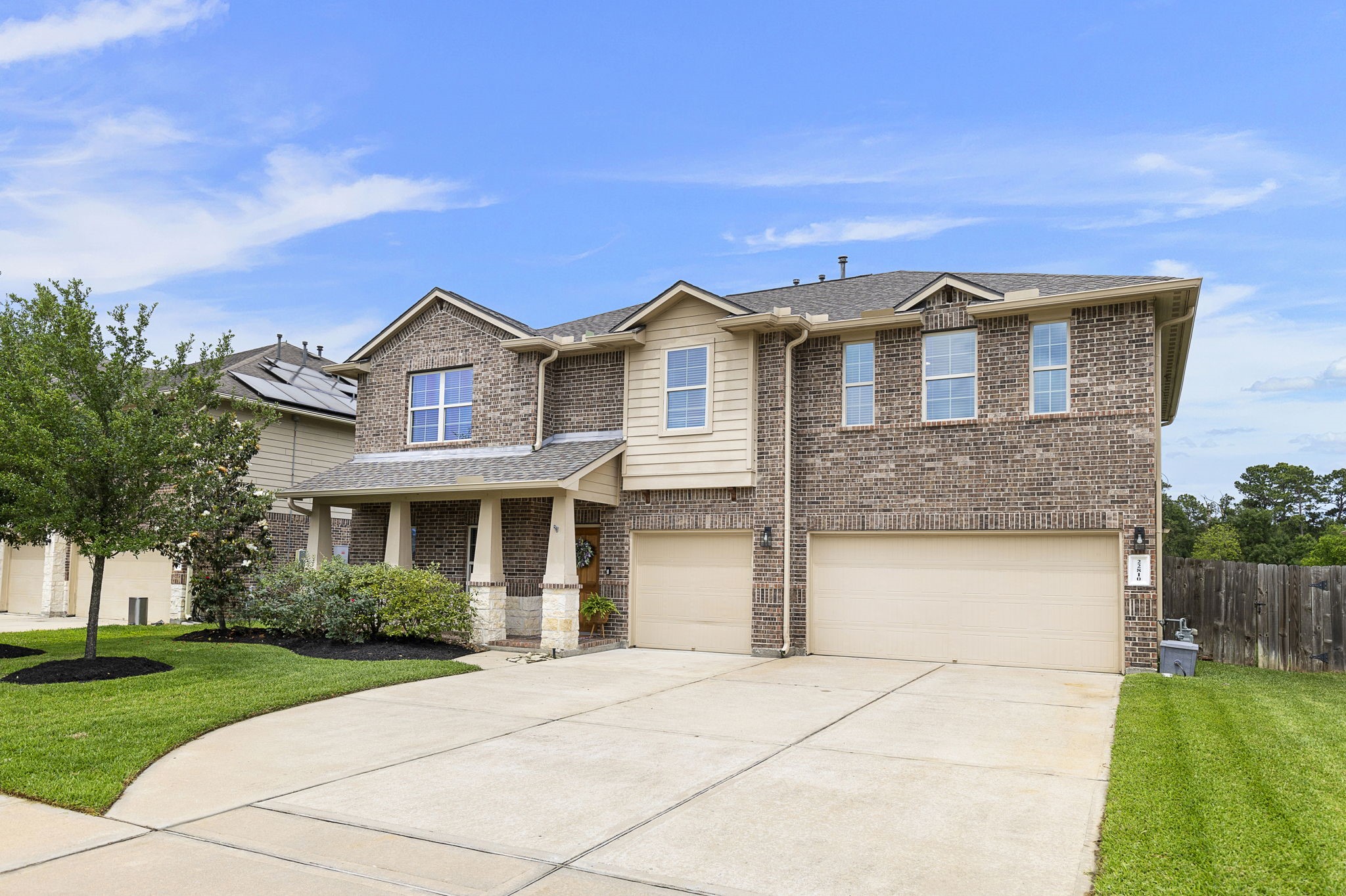 Extra wide driveway for easy parking in addition to the oversized 3-car garage. Extra wide driveway for easy parking in addition to the oversized 3-car garage.