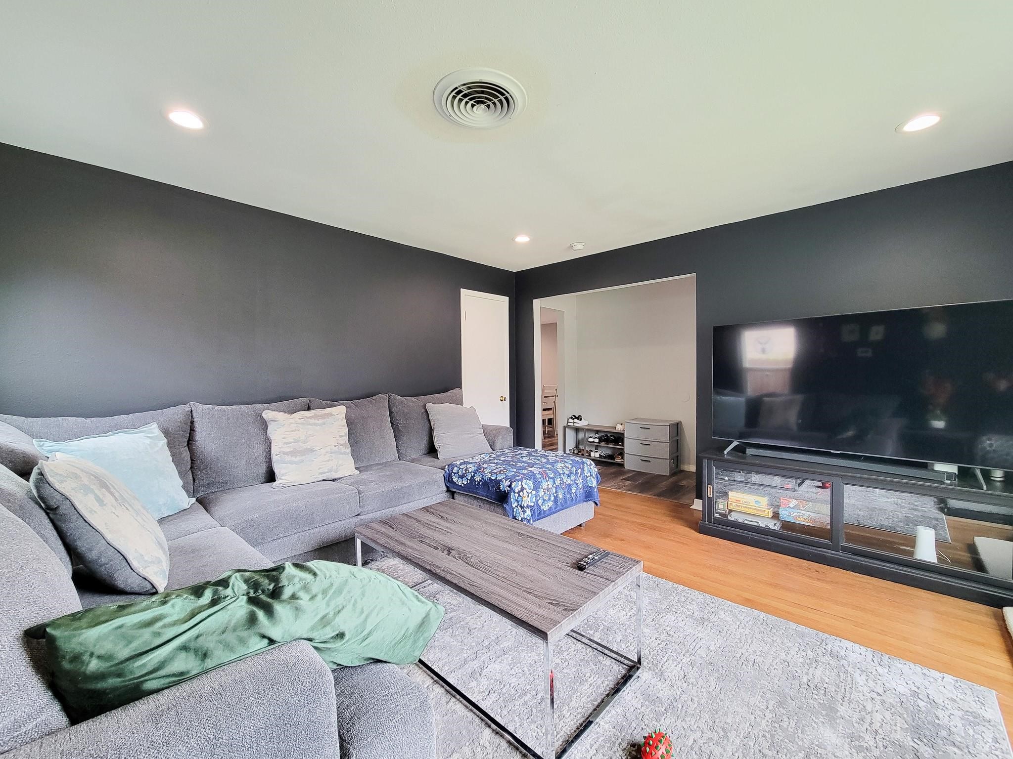 4405 W 43rd Street, Houston, TX 77092