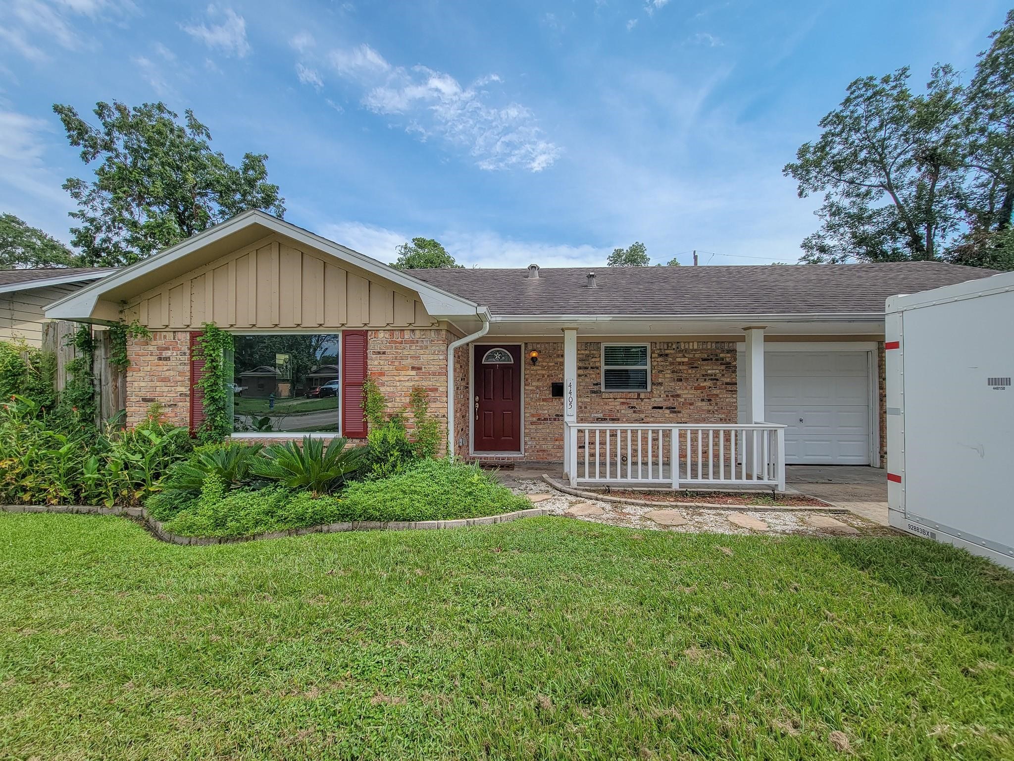 4405 W 43rd Street, Houston, TX 77092 4405 W 43rd Street, Houston, TX 77092
