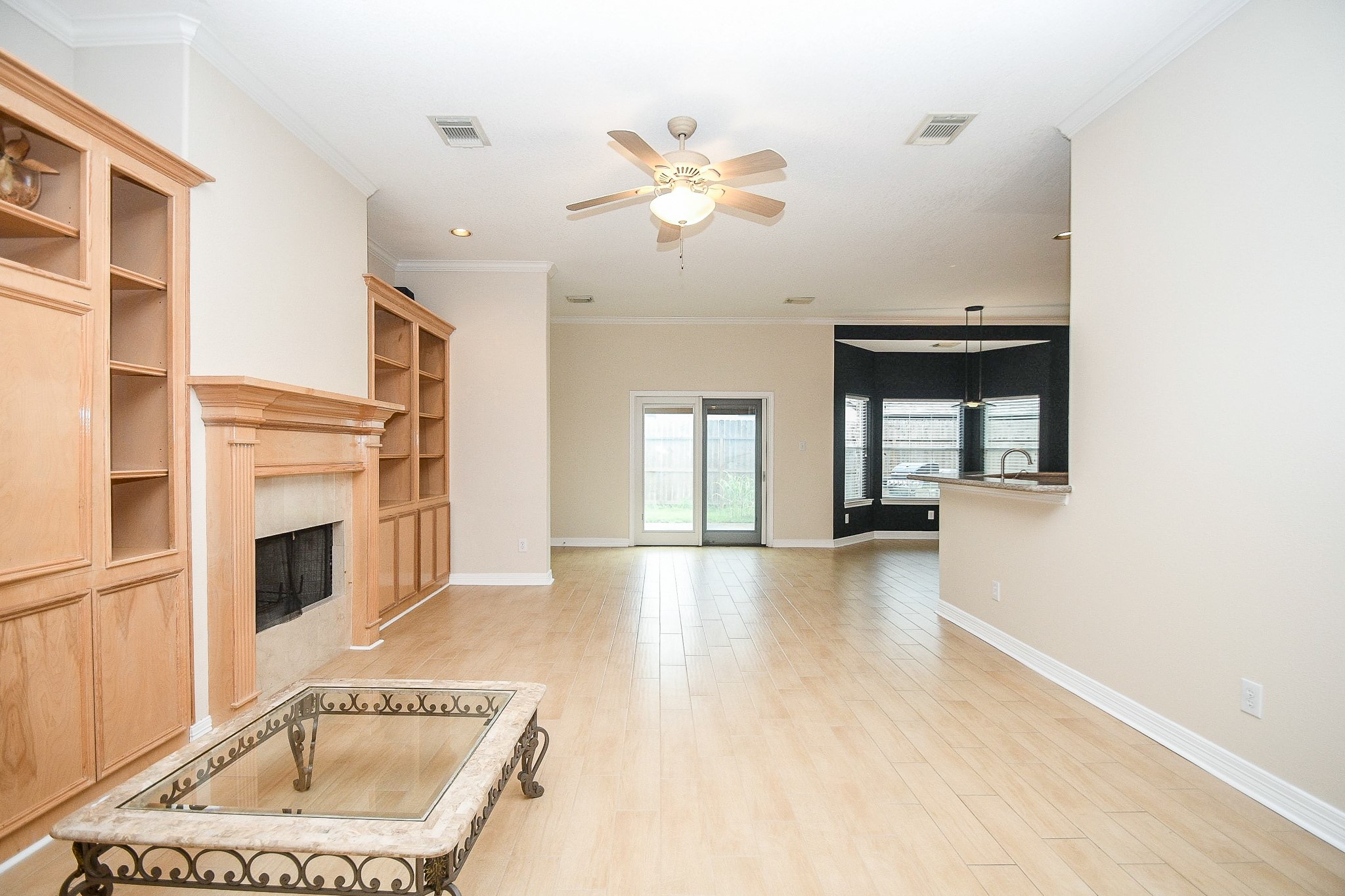 Open layout leading to kitchen area
