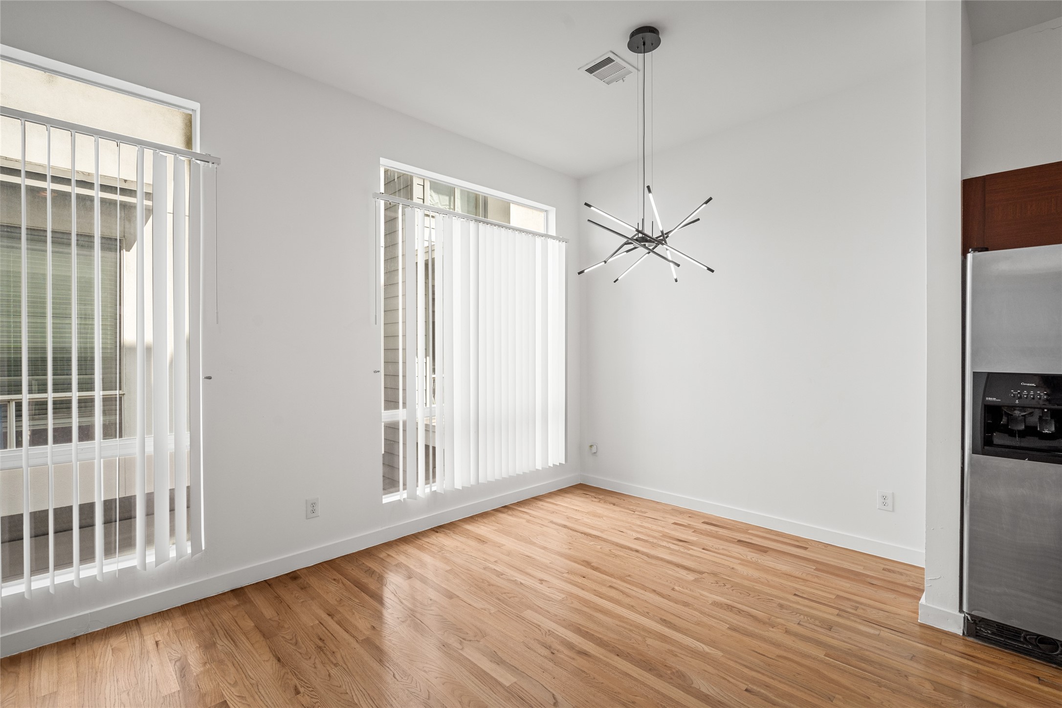 ***Virtually staged to show the room's potential when furniture is added.***