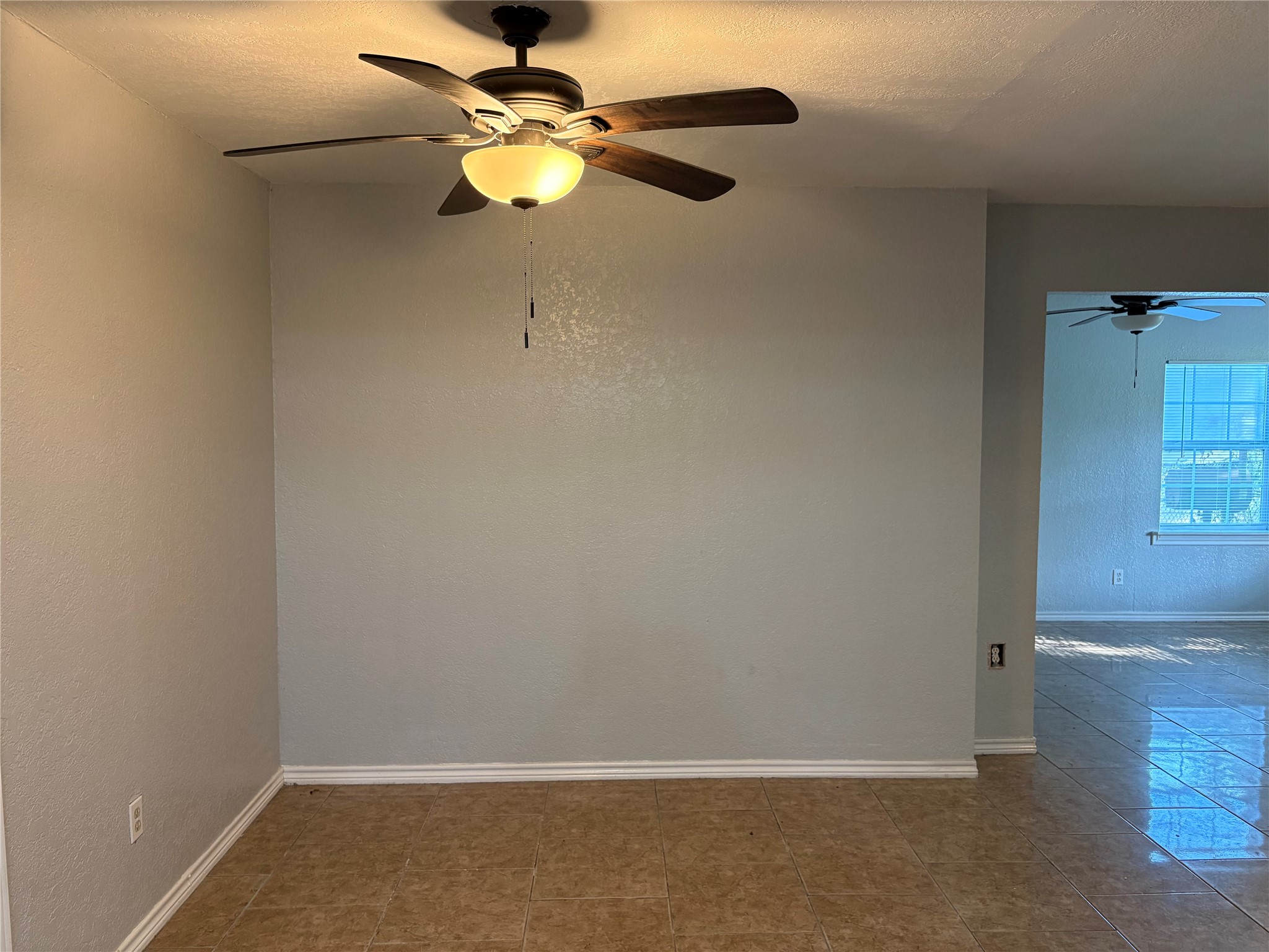 825 Magnolia Street, Lake Jackson, TX 77566 825 Magnolia Street, Lake Jackson, TX 77566