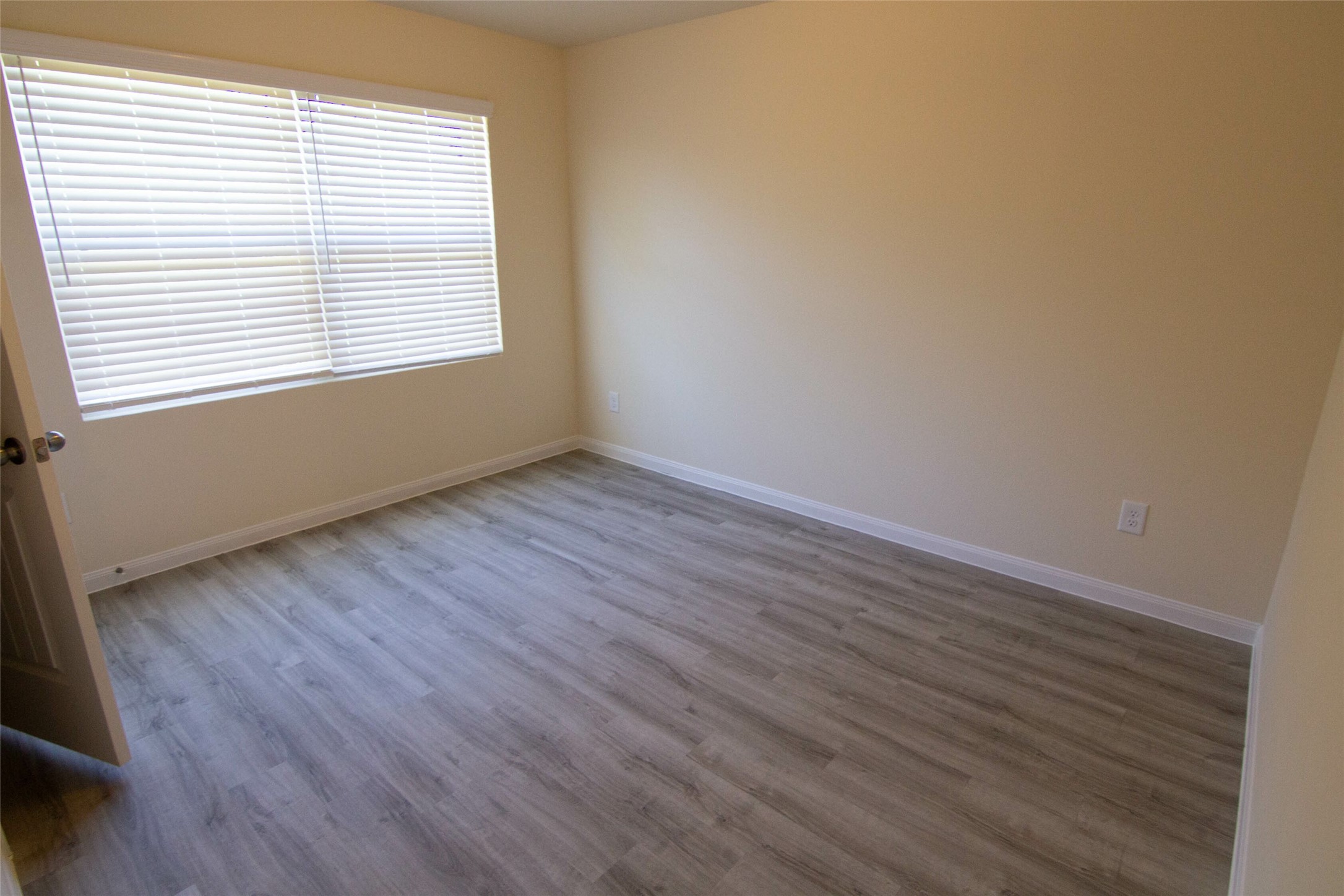 Photos may be representative of the floor plan and not the exact home. Finishes, layout, and features of the actual property for lease may vary.