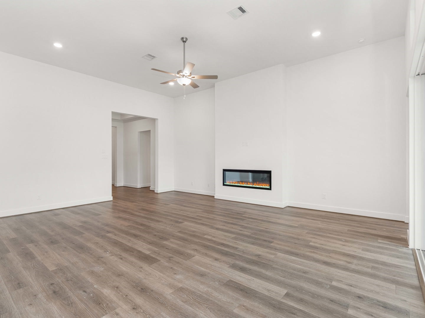 Woodhavyn_Indio Mission_16_Living Room_02