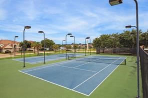 Convenient nearby amenities
