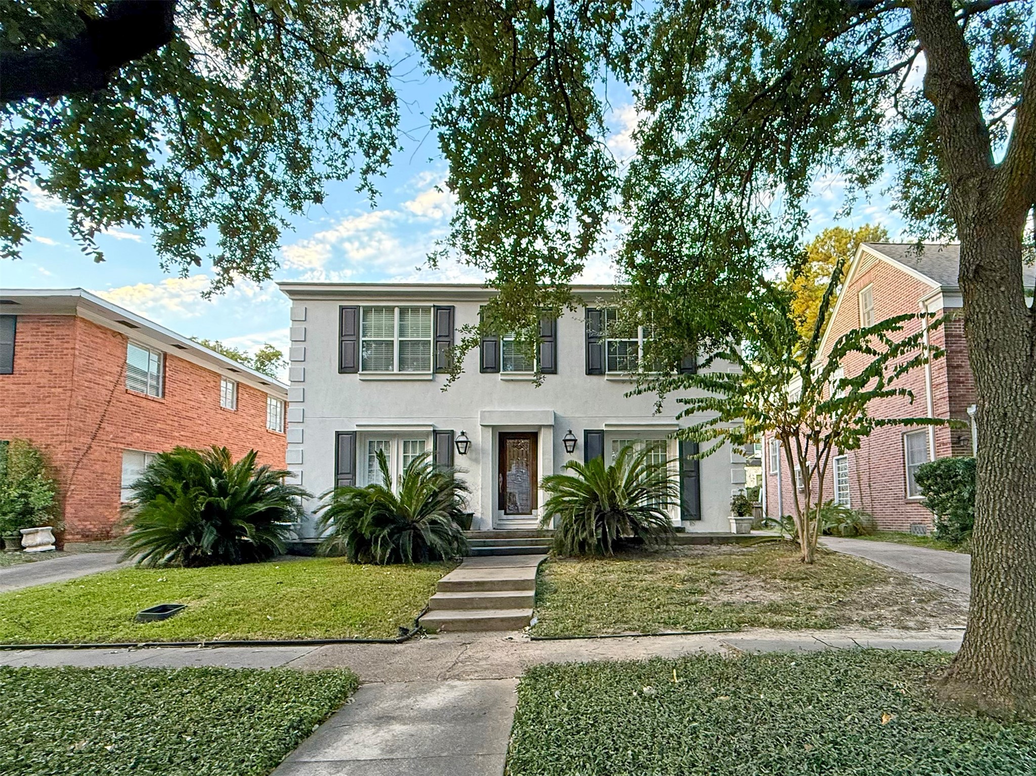 2124 South Boulevard, Houston, TX 77098 2124 South Boulevard, Houston, TX 77098