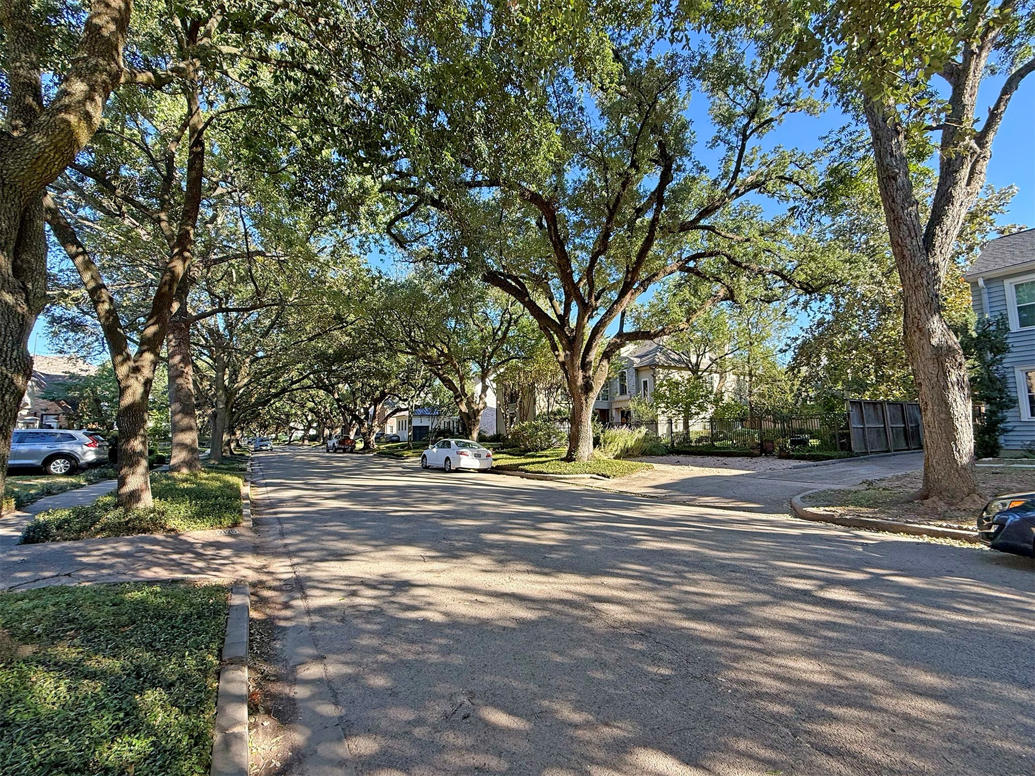 2124 South Boulevard, Houston, TX 77098