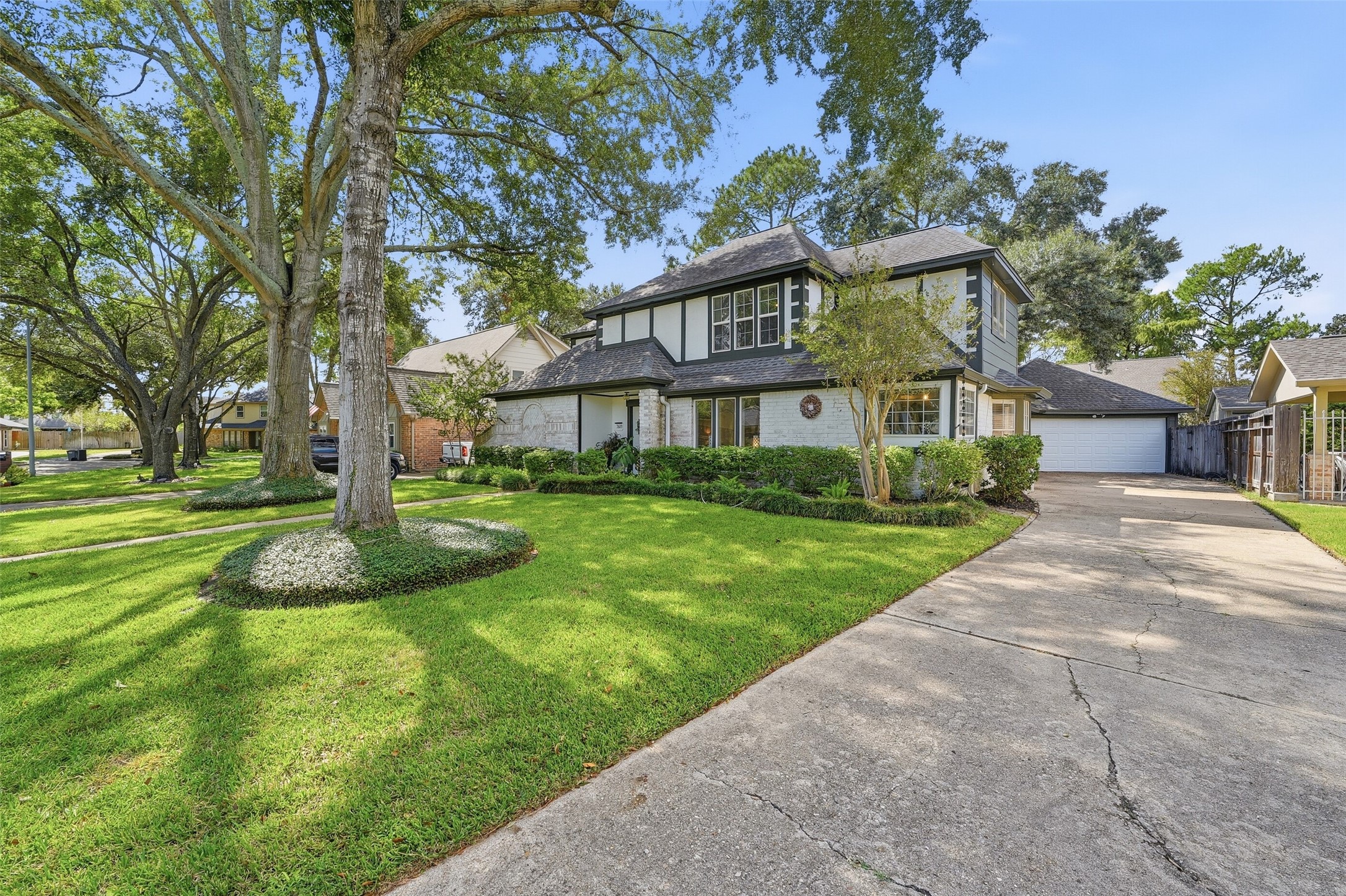 7611 Mauna Kai Drive, Houston, TX 77095