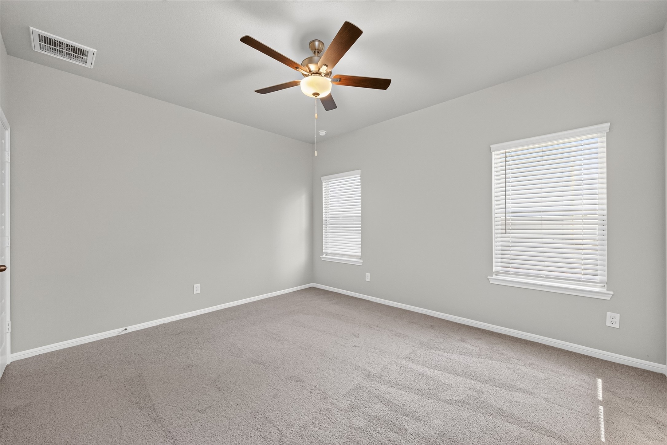 516 Emerald Thicket, Huffman, TX 77336