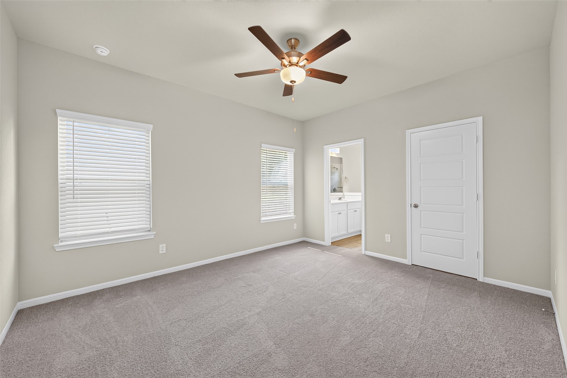516 Emerald Thicket, Huffman, TX 77336