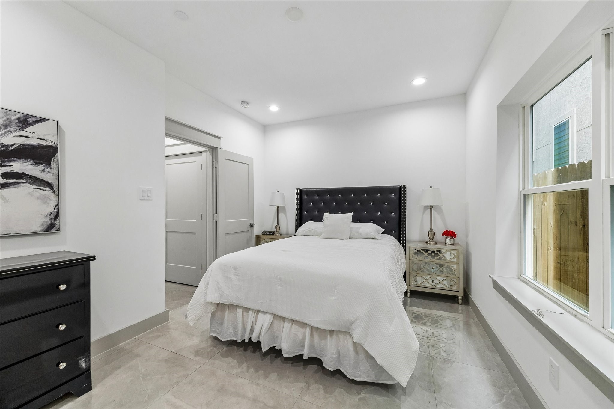 1605 Utah Street, Houston, TX 77007