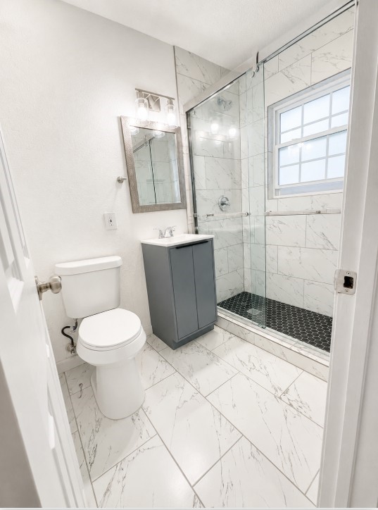 Full secondary bath with walk in shower