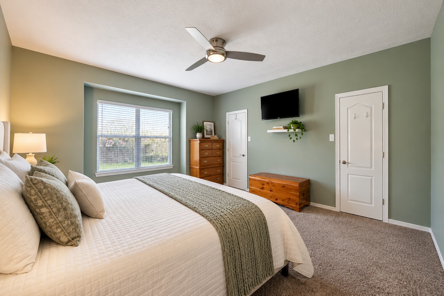 Primary suite - virtually staged