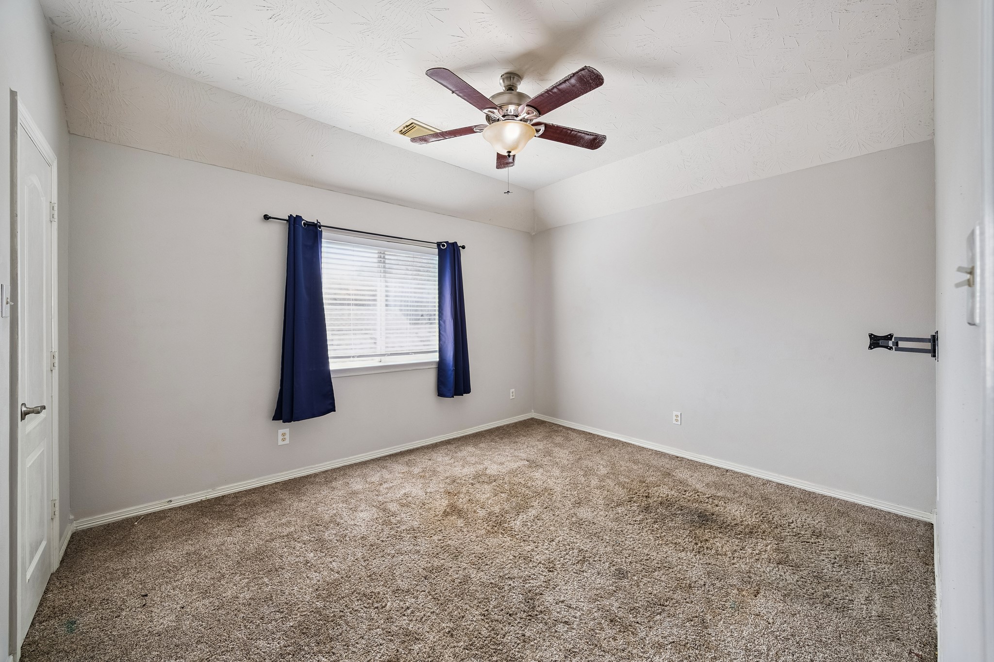 Upstairs bedroom #2