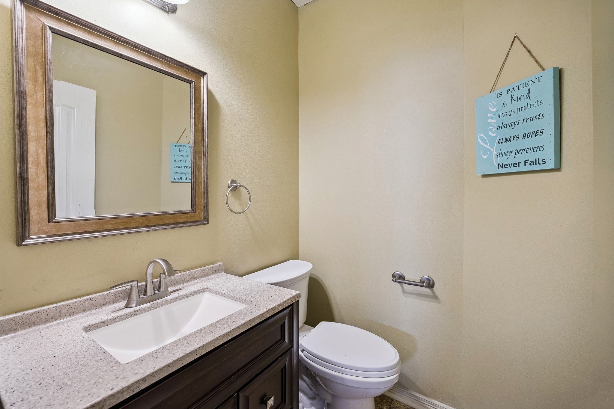 Powder bath on 1st floor