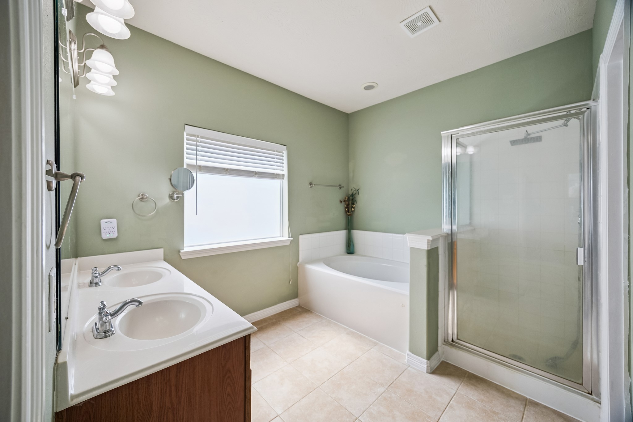 Primary bath