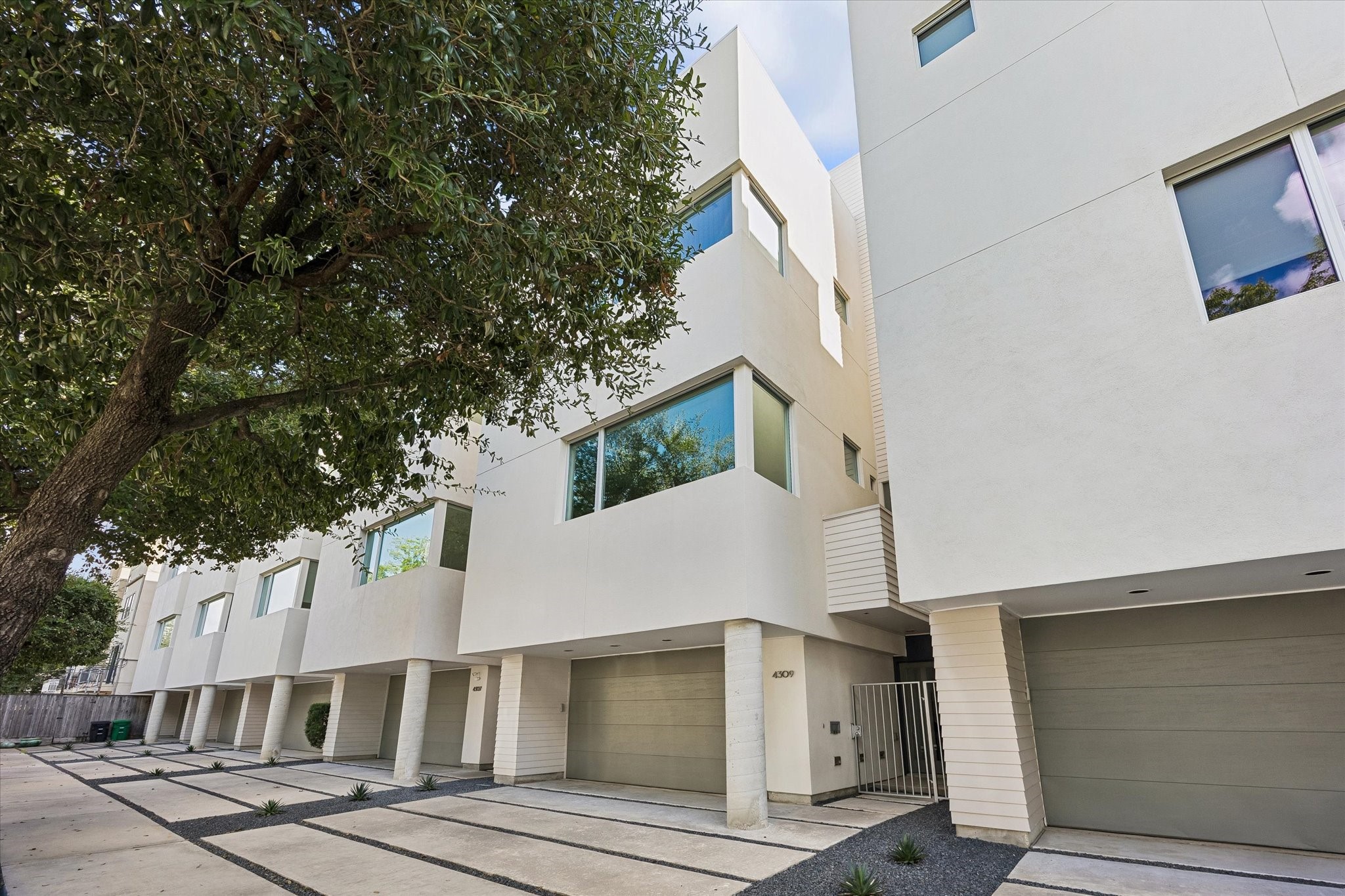4309 Lillian Street, Houston, TX 77007