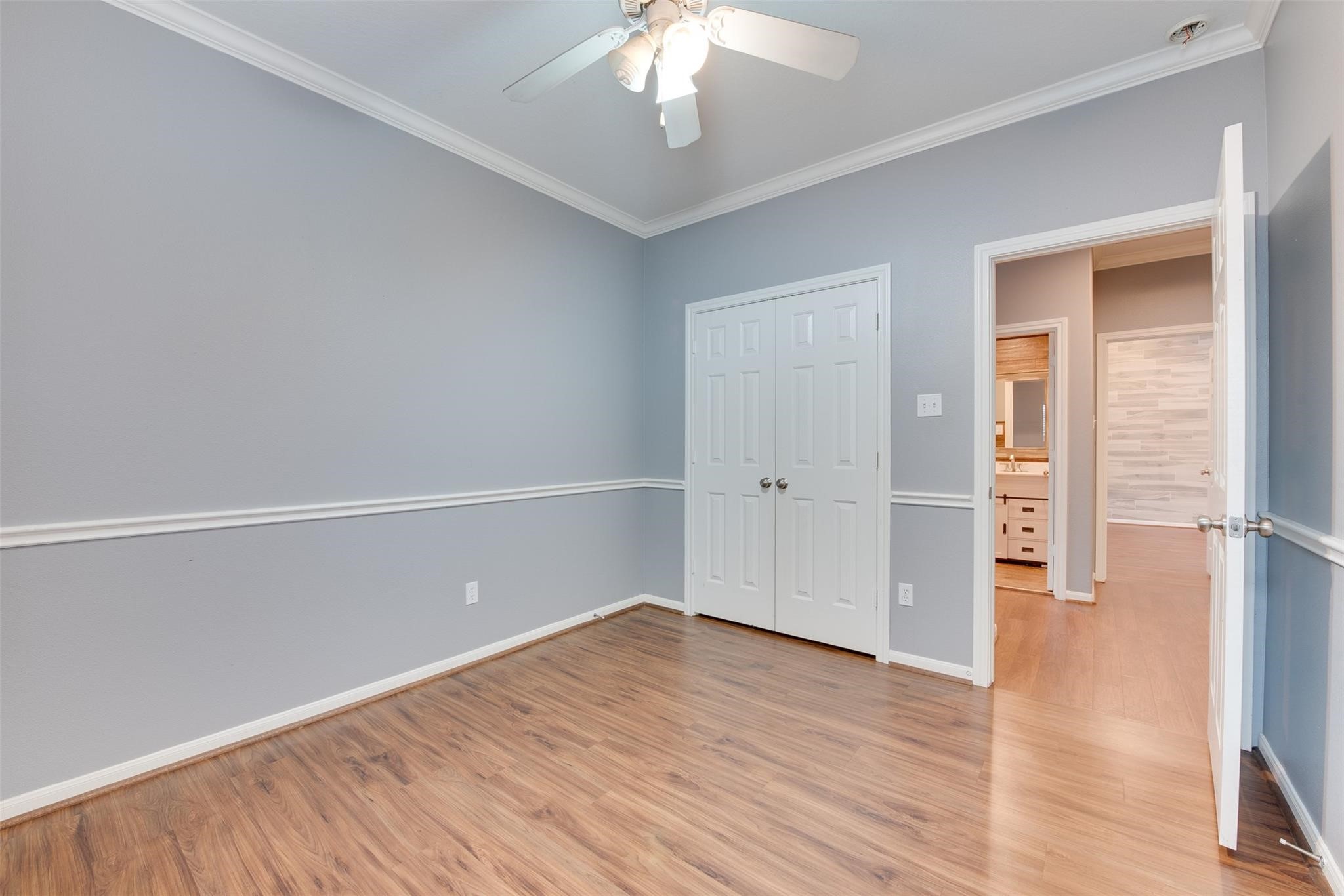 17 Pine Way, Conroe, TX 77304