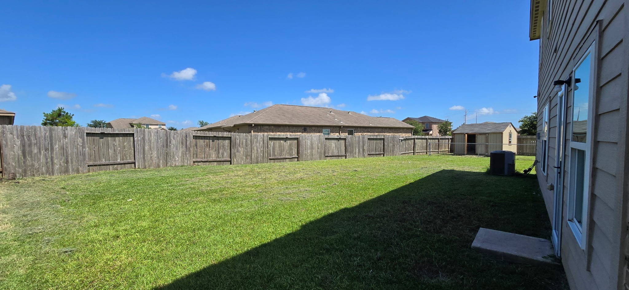 2318 Oyster Bay Avenue, La Marque, TX 77568