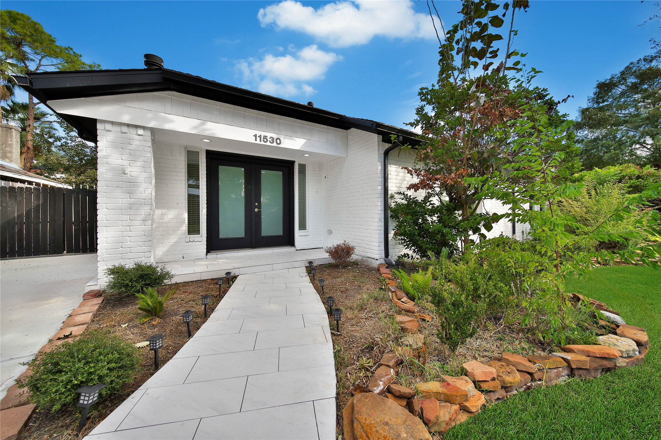 11530 Wickersham Lane, Houston, TX 77077