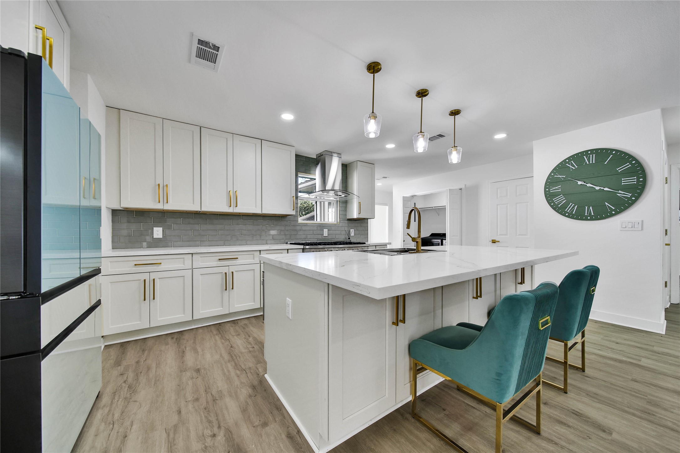 11530 Wickersham Lane, Houston, TX 77077