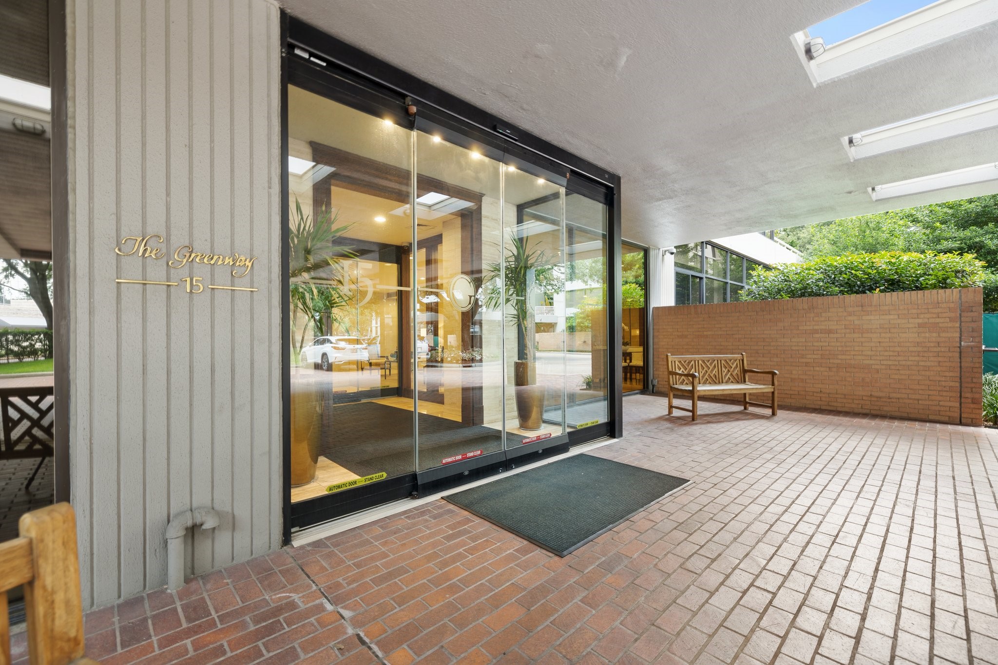 Enjoy full service living with a doorman, valet, porter and 24 hour security.