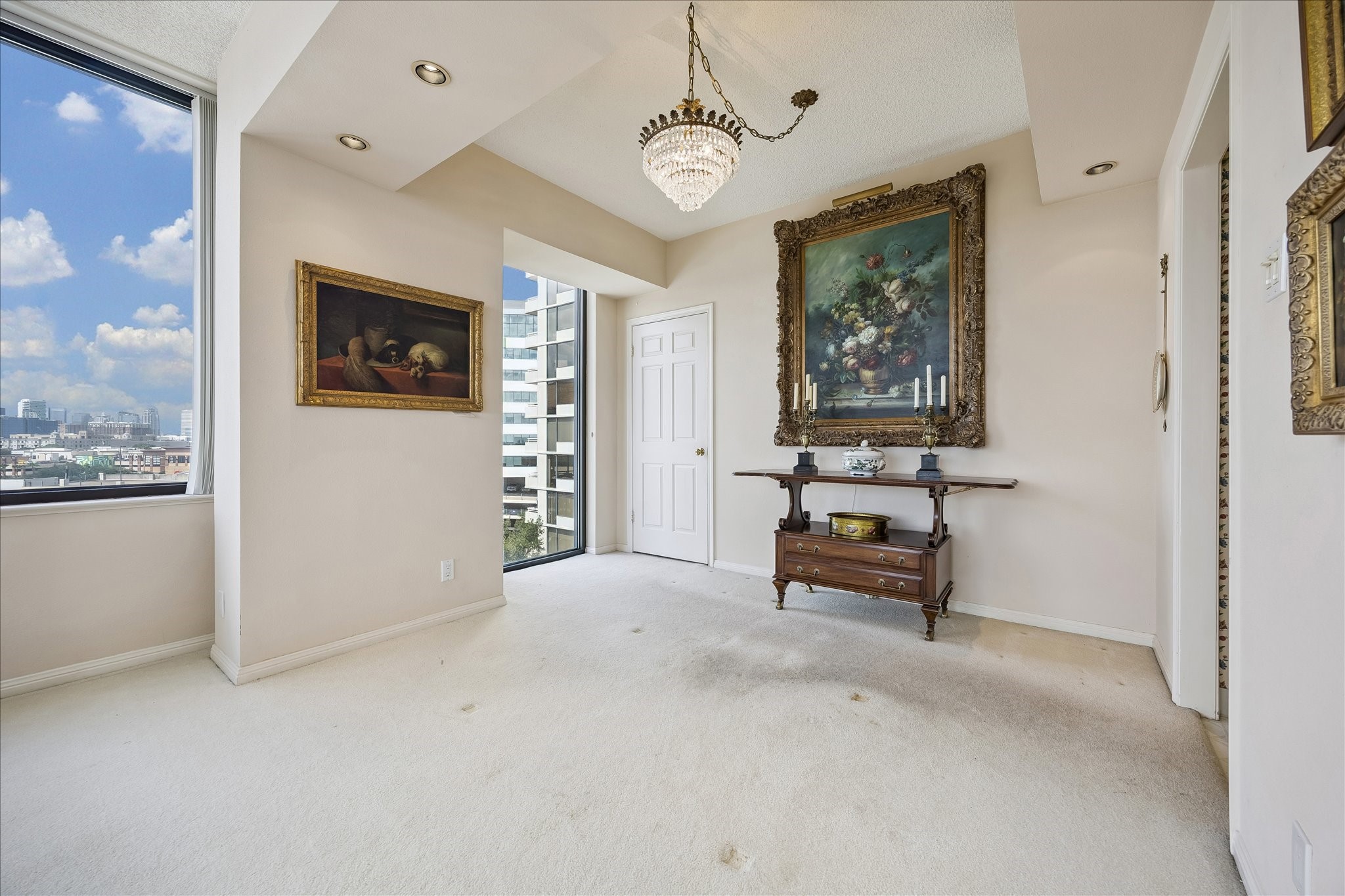 Breakfast room or den with walk-in storage closet. Breakfast room or den with walk-in storage closet.