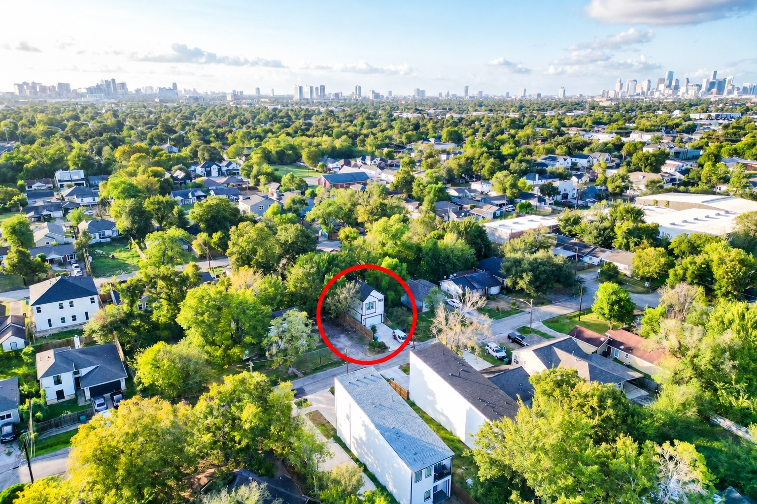 Aerial view with proximity to downtown Aerial view with proximity to downtown