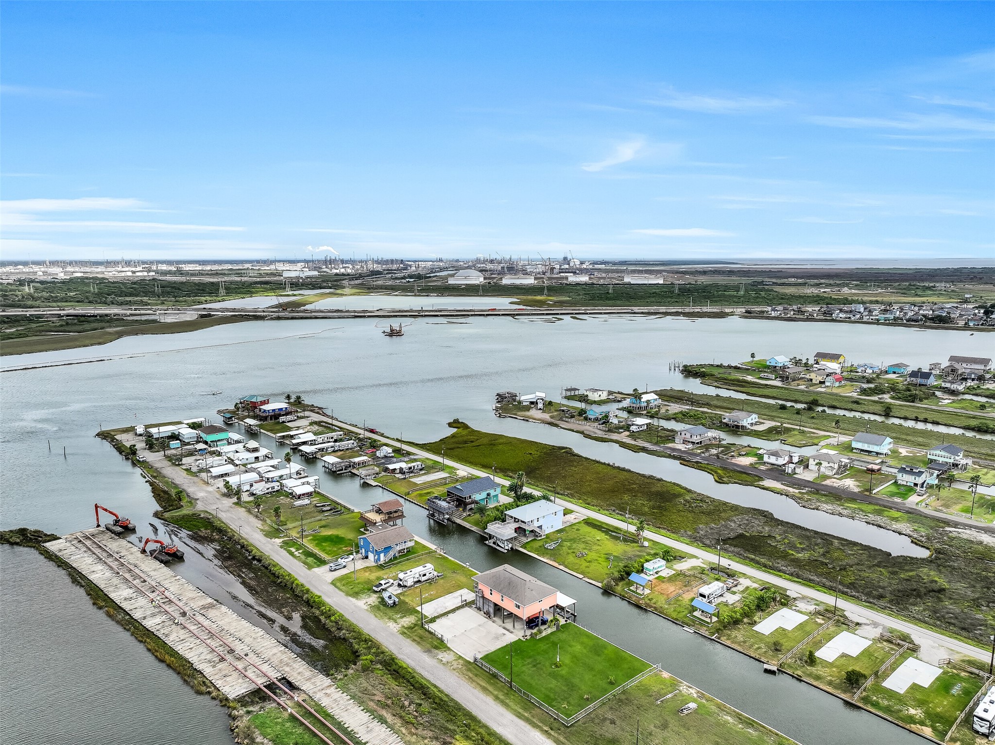 A true waterfront paradise! There is currently a pipeline project underway across the street, which is set to conclude in November 2026.