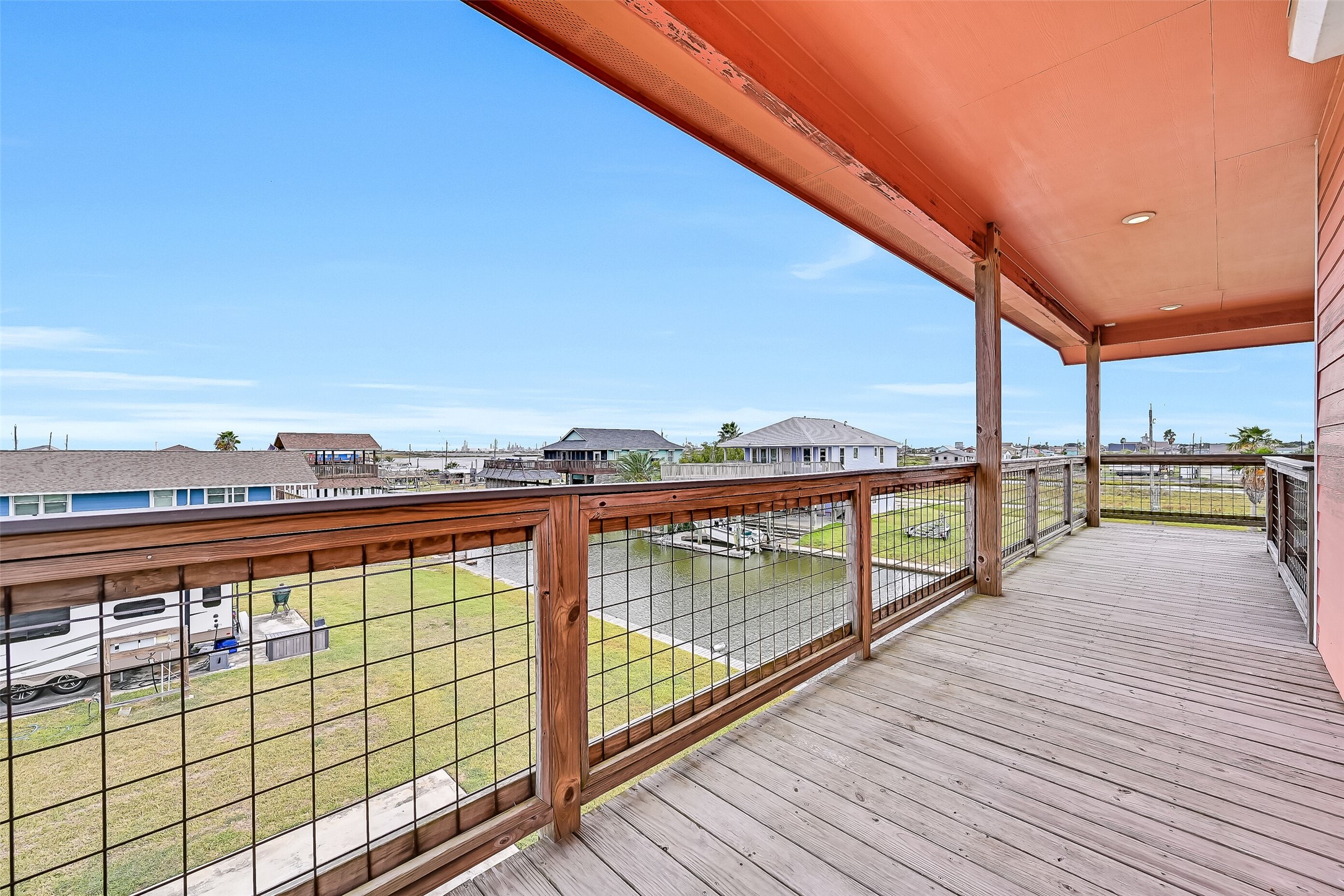 7119 Beau Rue Street, Hitchcock, TX 77563