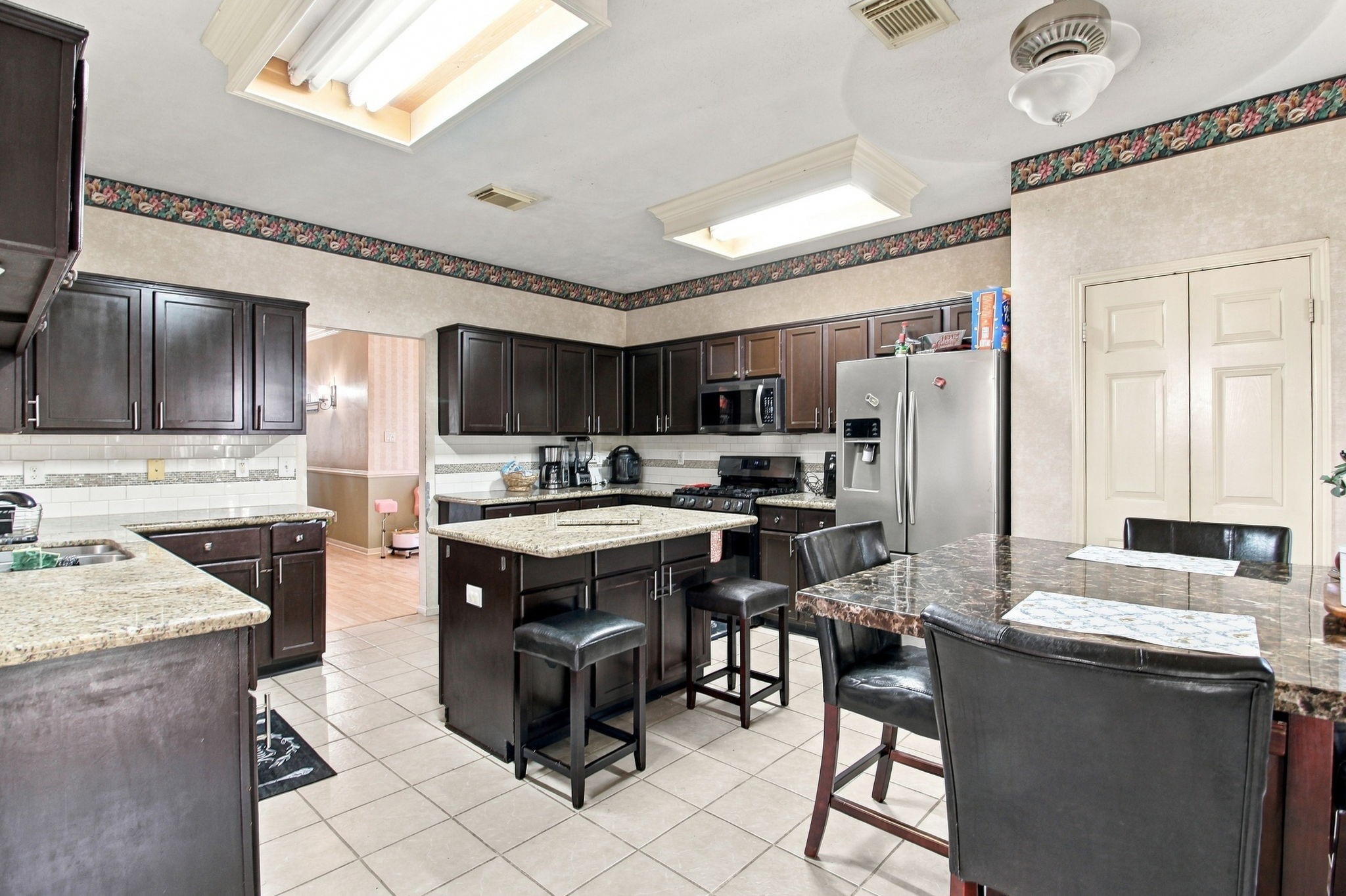 2519 15th Street N, Texas City, TX 77590