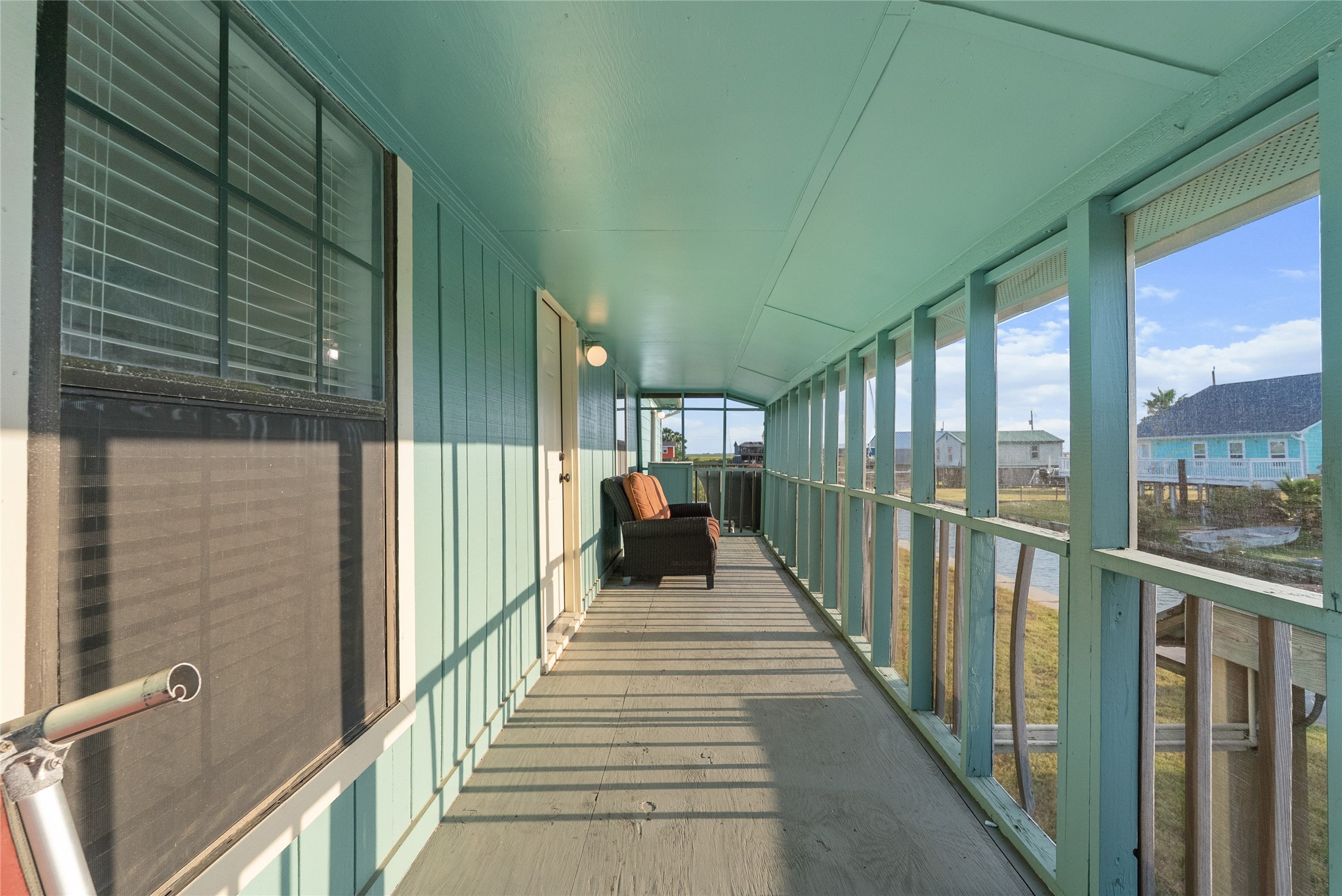 7108 E Hunter Drive, Hitchcock, TX 77563