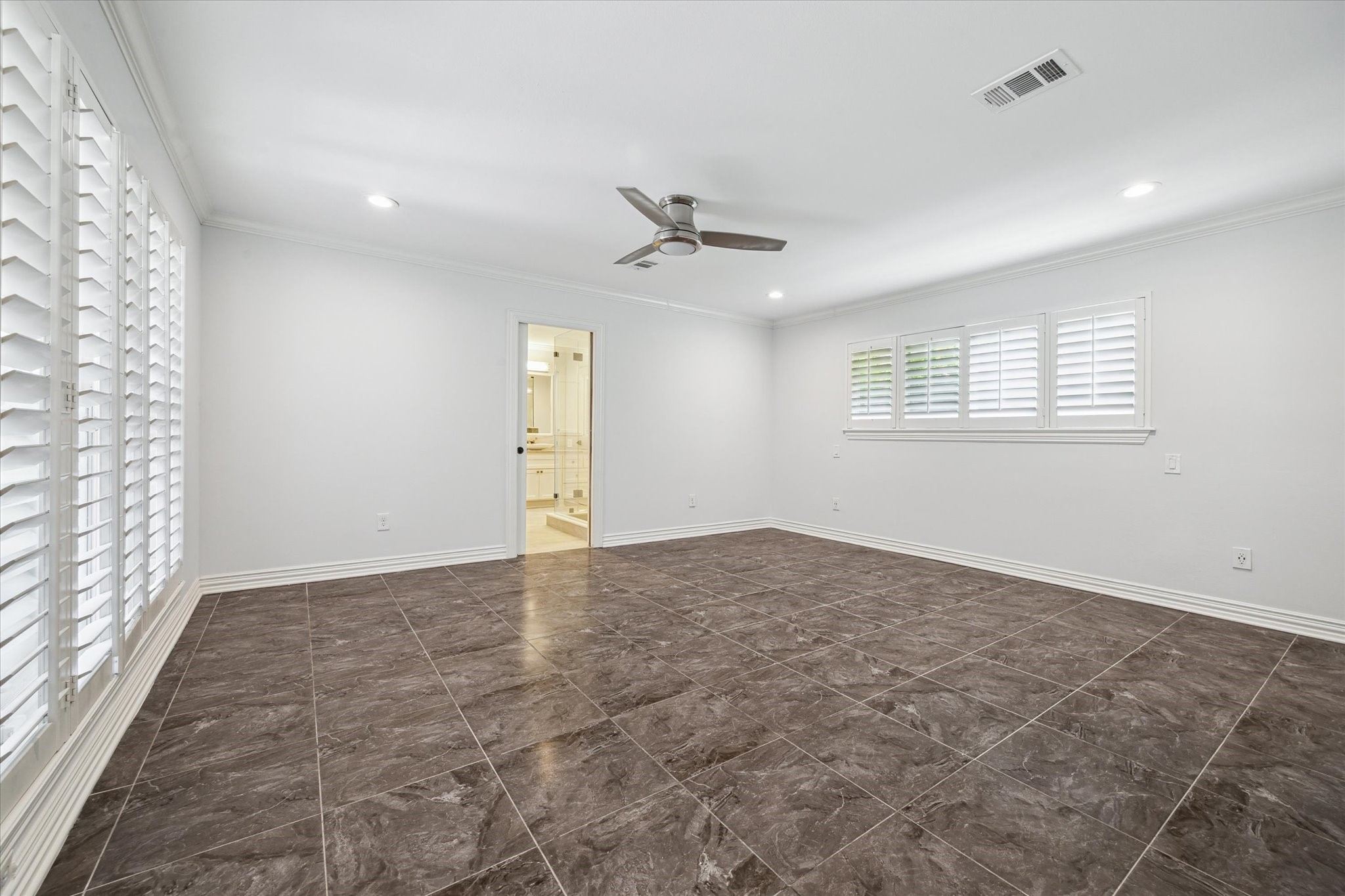 5223 Braesvalley Drive, Houston, TX 77096 5223 Braesvalley Drive, Houston, TX 77096