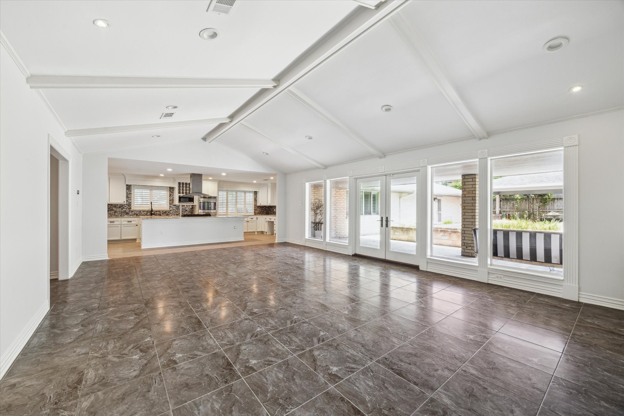 5223 Braesvalley Drive, Houston, TX 77096 5223 Braesvalley Drive, Houston, TX 77096