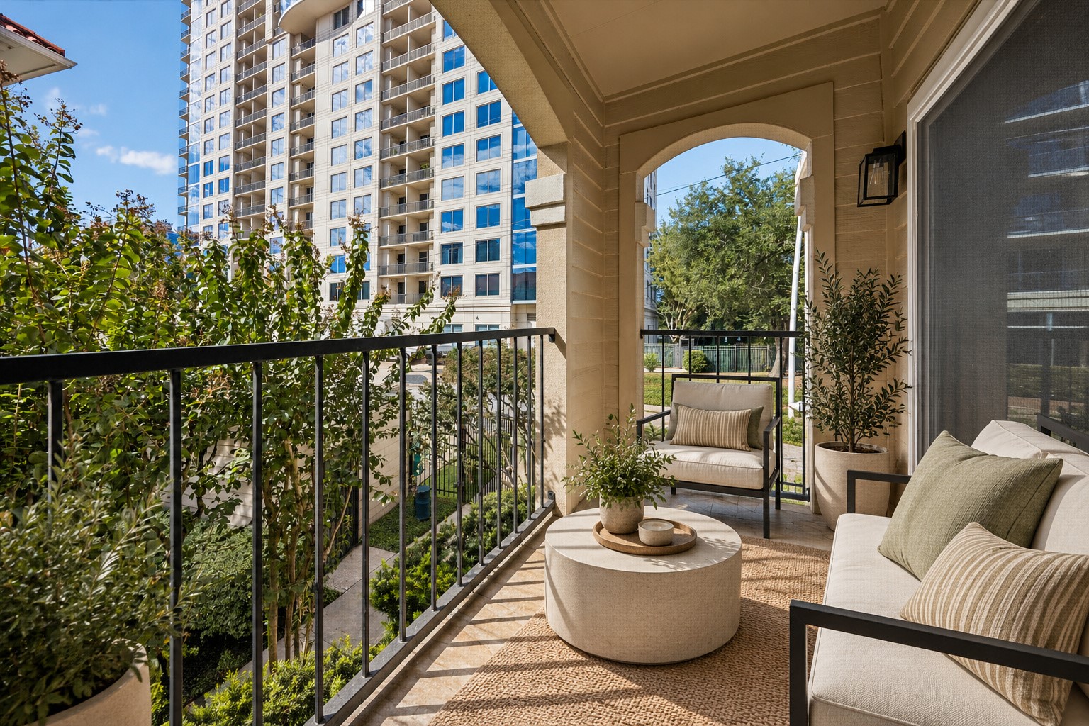 Unit comes with 2 parking spots in covered garage parking (not assigned parking spots). Enjoy numerous amenities: resort-style pool, fitness center, clubhouse, outdoor grills, dog run, secure bike storage and a security patrol! Photo is virtually stage.