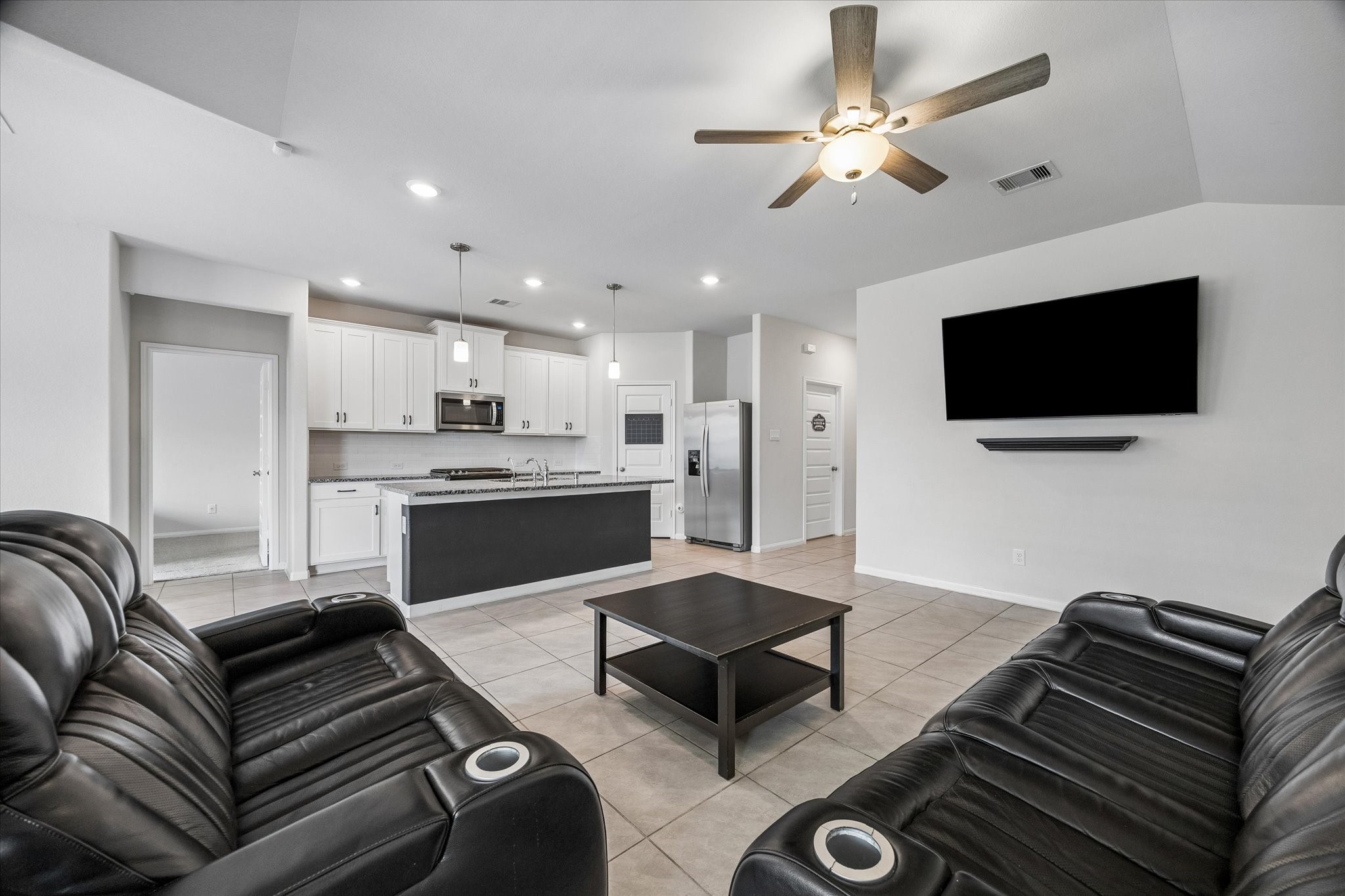 10207 Deussen Lane, Texas City, TX 77591 10207 Deussen Lane, Texas City, TX 77591